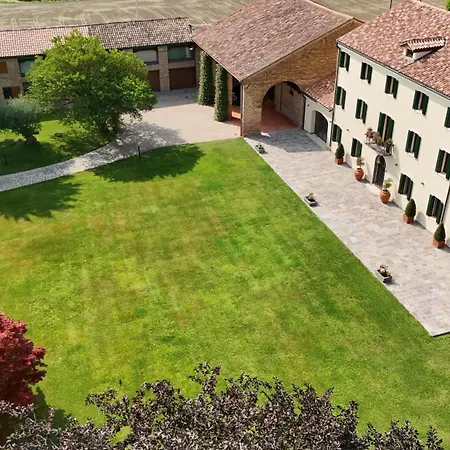 Oda ve Kahvaltı Il Salice Country Luxury 4*
