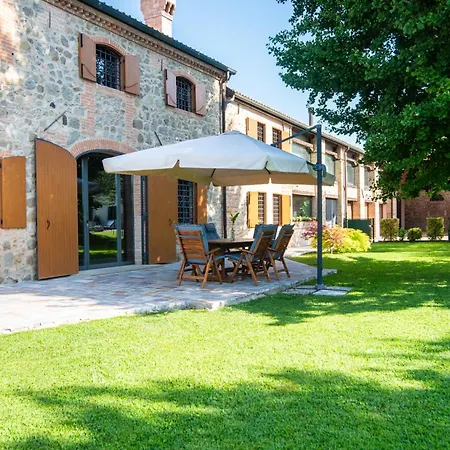 Oda ve Kahvaltı Il Salice Country Luxury 4*